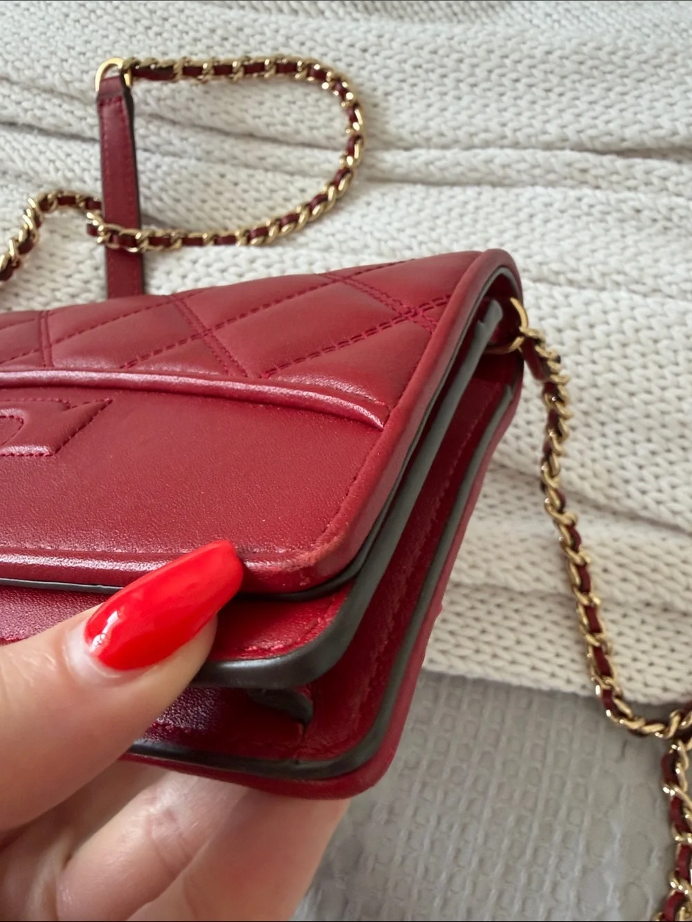 Tory Burch Savannah Red Crossbody Wallet